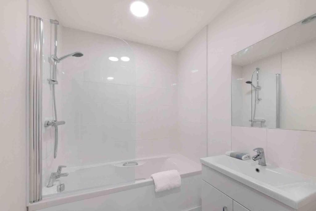 Town Center Apartment In Bishops Stortford Birchanger Luaran gambar